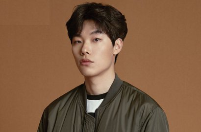 Ikut Kampanye Ini, Ryu Jun Yeol Dapat Penghargaan Keren dari Menteri