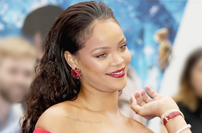 Hilang Keperawanan Sebelum Menikah, Rihanna Menyesal