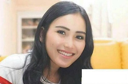 'Nyolot' ke Irfan Hakim, Ayu Ting Ting Blak-Blakkan Akui Ingin Simpan Foto Raffi Ahmad