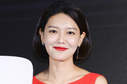 Ditanya Respon Pacar Soal Ciuman di Drama, Sooyoung Serang Balik Jung Kyung Ho
