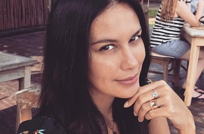 Pamer Foto Seksi ini, Sophia Latjuba Dipuji Mirip Angelina Jolie hingga Catherine Zeta-Jones