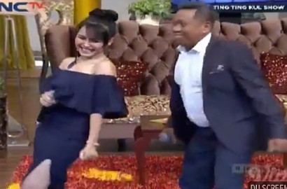 Raffi Beri Mawar dan Suapan Penuh Cinta, Ayu Ting Ting Takut Nagita Cemburu?