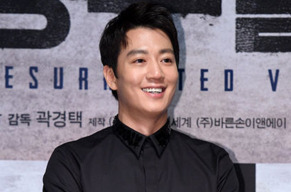 Kecelakaan Hingga Mobil Terbakar, Kim Rae Won Kehujanan di Poster 'Resurrected Victims'