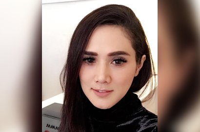 Bungkam Haters, Mulan Jameela Ajak Pengasuh Anak Makan Bareng di Resto Mewah