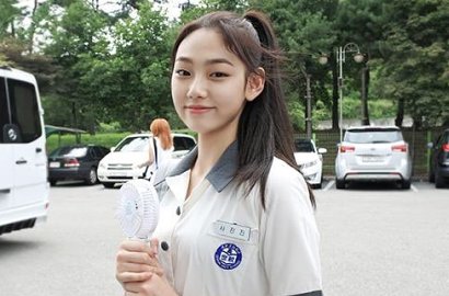 Foto Syuting '20th Century Boy and Girl' Dirilis, Kang Mina Justru Tuai Hujatan