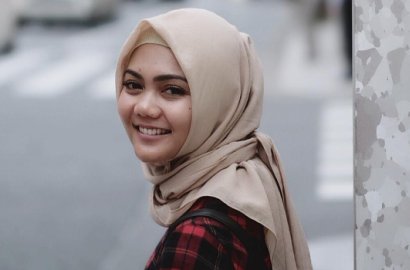 Hapus Postingan Ejek Haters 'Bodoh', Rina Nose Masih Dibully Netter di Media Sosial