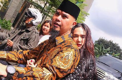 Seleb on The Spot: Mulan Jameela dan Momen Mesranya dengan Ahmad Dhani, No 3 So Sweet!