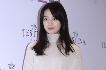 Syuting 'Detective K: Secret of the Living Dead', Aktor Ini Pamer Foto Bareng Kim Ji Won