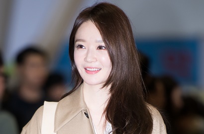 Pamer Punya Bulu Mata Kuat, Kang Min Kyung Justru Tuai Ejekan