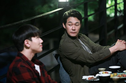 Angkat Kisah Homo Seksual, Park Sung Woong Sembunyi Dibalik Renda-Renda di Poster 'Method'