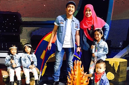 Irfan Hakim Cium Kening Istri, Begini Reaksi Kocak Anak-anaknya