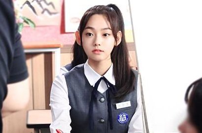 Jadi Versi Remaja, Kang Mina Diolok Tak Mirip Han Ye Seul di Drama Baru MBC
