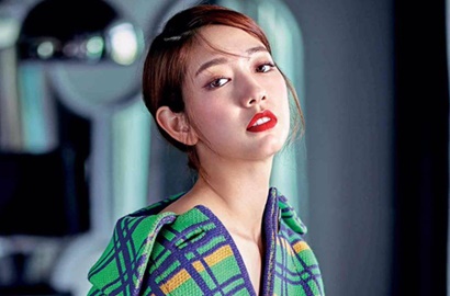 Nuansa Musim Gugur, Park Shin Hye Tampil Glamor di Foto Ini