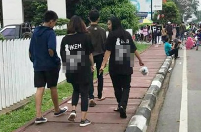 Bikin Heboh, Ini Alasan Remaja Pontianak Pakai Kaos Ikeh Mesum