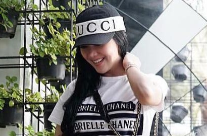 Pakai Baju Kemarin, Harga Outfit Syahrini Puluhan Juta Hingga Miliaran Rupiah