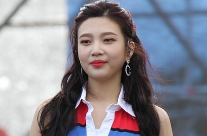 Tak Punya Tubuh Kecil dan Kurus, Joy Justru Dipuji Karena Ini