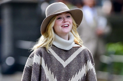 Syuting Adegan Hujan-Hujanan, Elle Fanning Tak Sengaja Pamer Celana Dalam