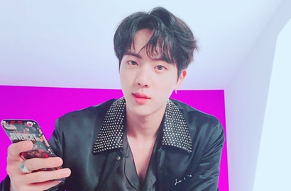 Sedih Banget, Jin BTS Ungkap Anjing Kesayangannya Mati