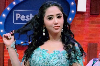 Seleb on The Spot: Pria-Pria yang Pernah Singgah di Hati Dewi Persik, No 3 Ternyata Cuma Gimmick