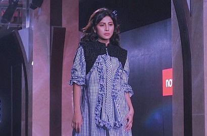 Jadi Model Acara Fashion, Awkarin Malah Dikasihani Netter Gara-Gara Ini