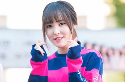 Pamer Foto Cantik di Ancol, Kaki Yuju G-Friend Jadi Sorotan Netter