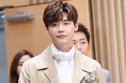 Kalahkan Joong Ki cs, Lee Jong Suk Duduki Rangking CF September