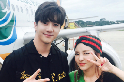 'Kencan' dengan Thunder, Kocaknya Dara Ngeri Foto Bareng Buaya