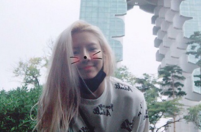 Super Kocak, Tingkah Hyoyeon SNSD Saat Jalan-Jalan Ini Bikin Netter Ngakak