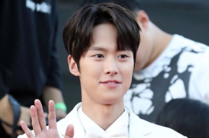 Ganteng Banget, Awas Kesengsem Gong Myung di BTS Poster 'Revolution of Love'
