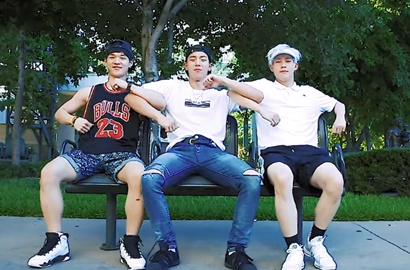 Manly Banget, Kerennya Monsta X 'Acak-Acak' Koreografi 'Side to Side' Ariana Grande