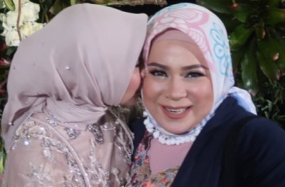 Melly Goeslaw Ungkap Alasan Personel BBB Tak Hadir di Resepsi Laudya C. Bella