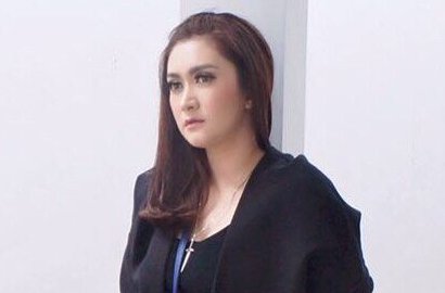 Pelaku Pedofil Putrinya Tertangkap, Nafa Urbach Rela Absen Sidang Cerai