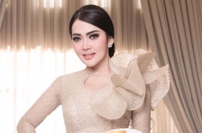 Dandan Glamor Saat Diperiksa, Syahrini Mengaku Siap Umrahkan 10 Korban First Travel