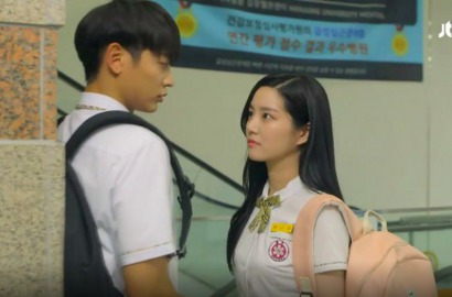 Lee Yu Bi Pamer Foto Imut Berseragam Bareng Minho, Netter Baper Kangen 'Somehow 18'