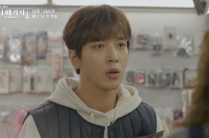 Kocaknya Jung Yong Hwa CN Blue Coba Pakai Bra di Teaser 'The Package'