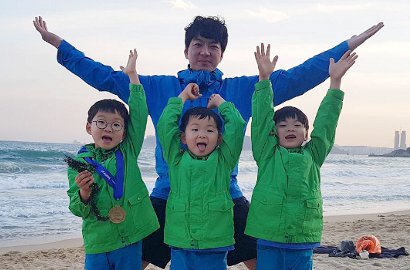 Jadi Bintang Tamu, Song Il Gook dan Song Triplets Akan Tampil di Red Carpet BIFF