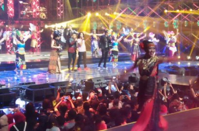 Syahrini-Judika cs Buka Konser HUT Global TV Nyanyikan Lagu dari Sabang Hingga Merauke