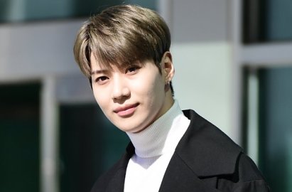 'Kepergok' Merokok, Foto Lawas Taemin Ini Kembali Jadi Sorotan
