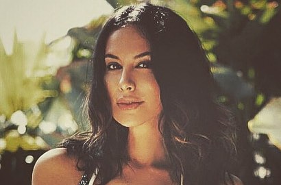 Tampil Seksi Cuma Pakai Bikini, Sophia Latjuba Disebut Mirip Gal Gadot