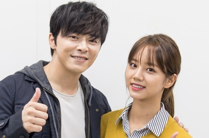 Cerianya Jo Jung Suk dan Hyeri Narsis Bareng di Sesi Baca Naskah 'Two Cops'