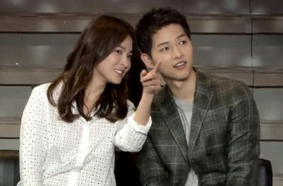 Cieee, Ternyata Joong Ki yang Jadi Fotografer Hye Kyo di Foto Ini