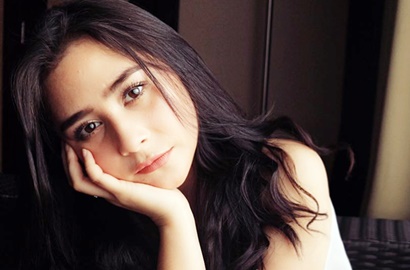 Mantap Nyanyi, Prilly Latuconsina Siap Rilis Single Ciptaan Sendiri