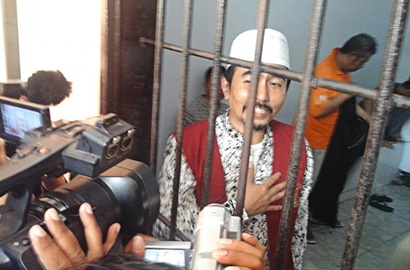 Didakwa UU Perlindungan Anak, Gatot Brajamusti Terancam Penjara 15 Tahun dan Denda Rp 1 Miliar