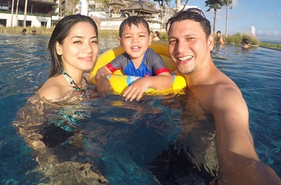 Titi Kamal Hamil 8 Bulan, Christian Sugiono Bocorkan Jenis Kelamin Anak Keduanya?
