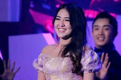 Pakai Gaun Sederhana Ini di IDA 2017, Cantiknya Via Vallen Banjir Pujian Netizen