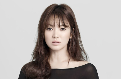 Jelang Nikah, Song Hye Kyo Super Cantik dengan Rambut Ikal Panjang