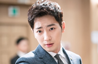 Tak Melulu Ngeselin, Gantengnya Lee Sang Yeob di BTS 'WYWS' Bikin Jatuh Cinta