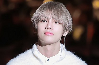 Sapa Fans di Siaran V Live, V BTS Bahas Soal Hobi Fotografi