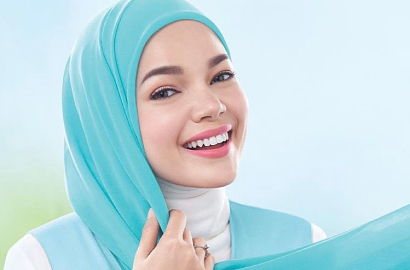 Cuek Dibilang Lebay, Begini Reaksi Dewi Sandra Pertama Kali Kunjungi Daerah Alor