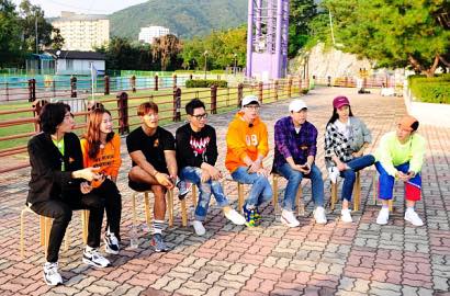 Siapkan Tema Menarik, 'Running Man' Pamer Foto Song Ji Hyo cs dengan Ekspresi Kaget